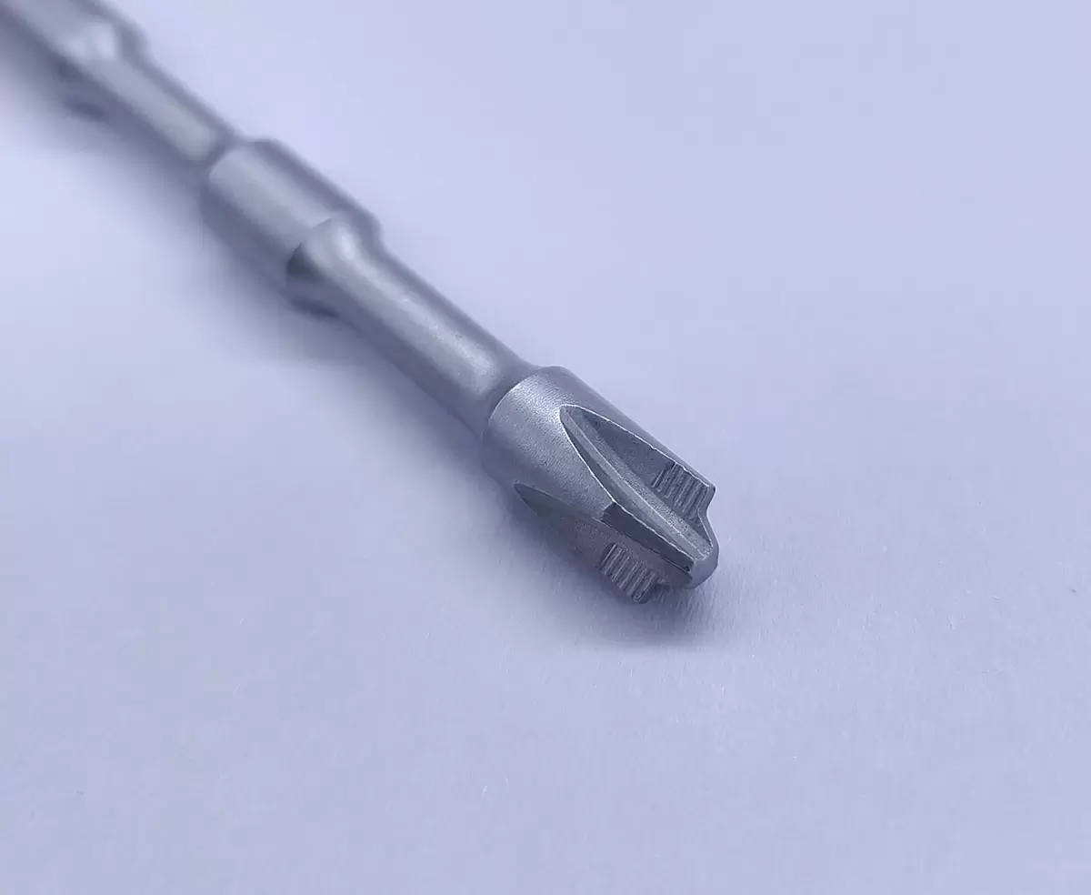 십자 및 슬롯형 스크루드라이버 비트